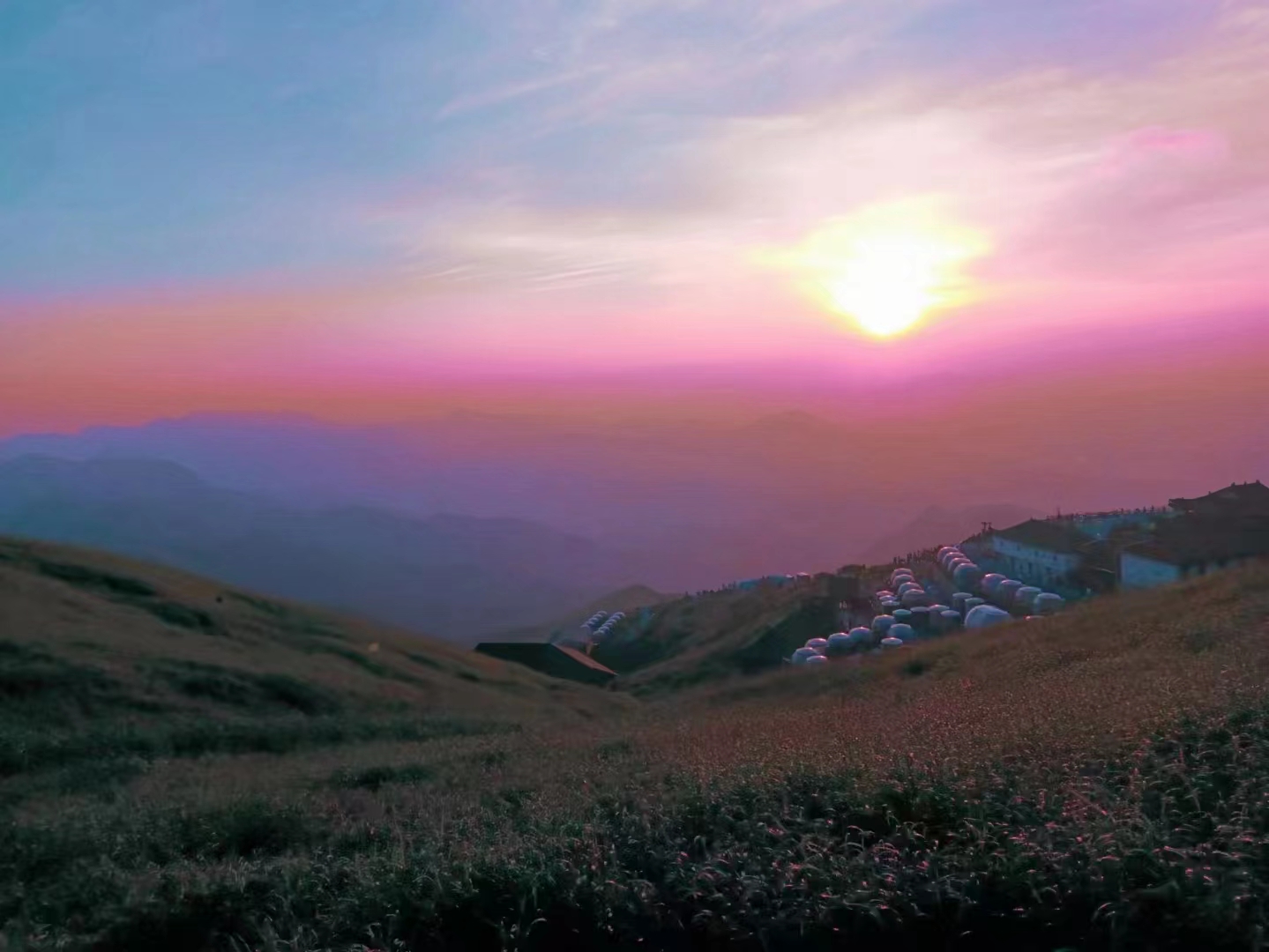 江西 汽车去 汽车回  2天1晚 武功山+桐花谷水上营地（散拼）