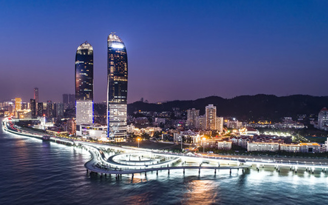 福建 高铁去 高铁回  4天3晚 【遇见鹭岛】厦门鼓浪屿旅拍，滩涂赶海、帆船出海16人精致小团4日游