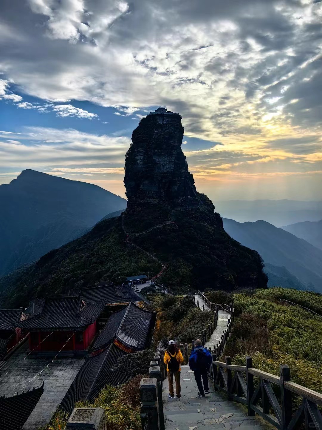 贵州 高铁去 高铁回  6天5晚 黔山秀水B