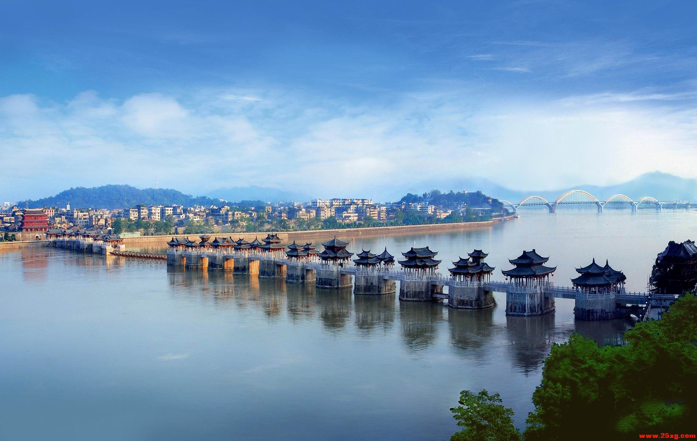广东 高铁去 高铁回  5天4晚 王牌潮汕双高五日游