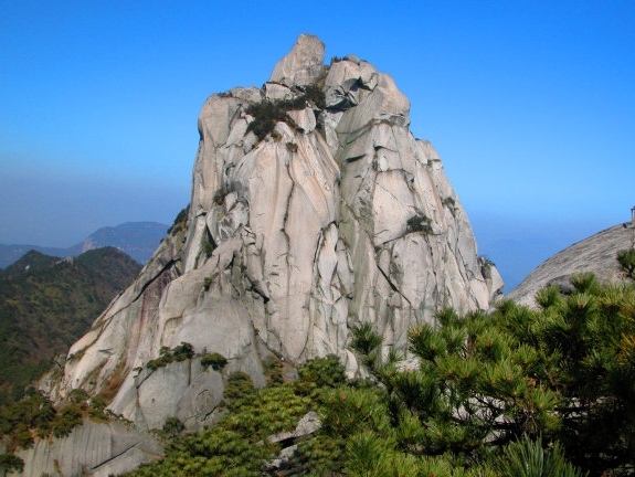江西 汽车去 汽车回  2天1晚 铜鼓天柱峰景区+汤里温泉汽车二日游