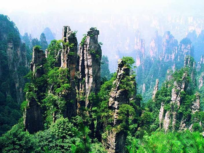 张家界 汽车去 汽车回  5天4晚 6人团C(五) 张家界·天门山·玻璃桥芙蓉镇·凤凰古城