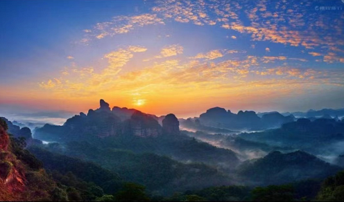 广东 汽车去 汽车回  2天1晚 千人免票游丹霞山 海陆空景交全免 纯玩2日游