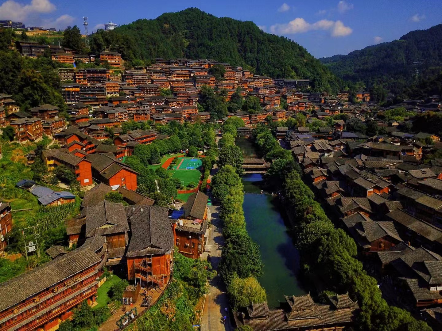 贵州 高铁去 高铁回  4天3晚 西江千户苗寨、镇远、茅台4日游