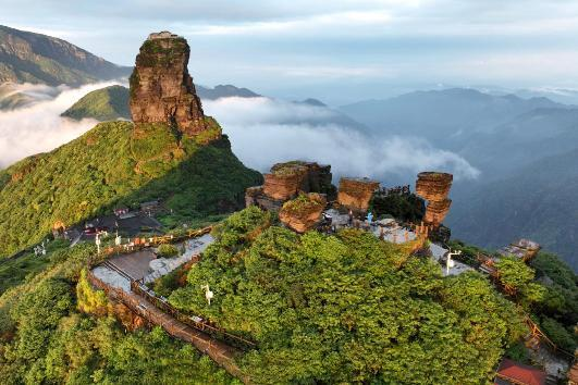 贵州 高铁去 高铁回  6天5晚 王牌梵净山双高6日游