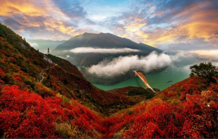 湖北三峡 汽车去 汽车回  3天2晚 巫山文峰景区、三峡龙脊、文峰观、巫山博物馆、荆州古城、三峡鸣翠谷汽车纯玩3日游