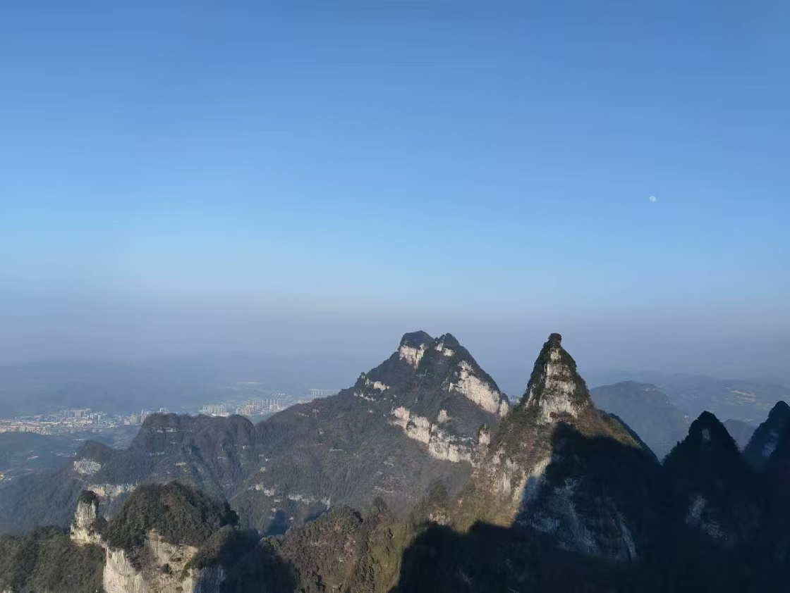 张家界 汽车去 汽车回  3天2晚 【A14山水奇缘：臻品-森天凤】 森林公园、天门山、72奇楼、凤凰古城三日游