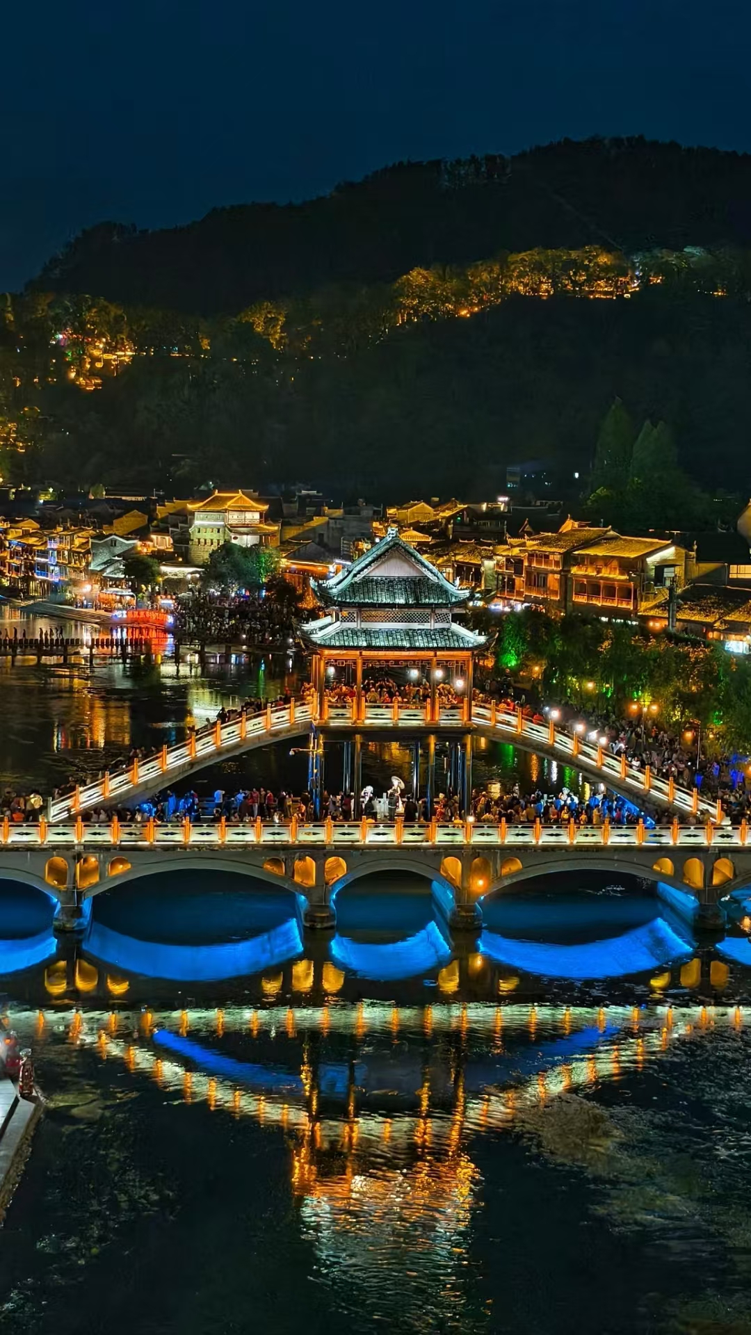 张家界 汽车去 汽车回  3天2晚 湘潭起止【A12臻品-黄天凤】 黄龙洞、天门山、72奇楼、天门山、5D演绎 凤凰古城三日游