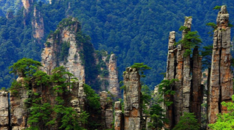 凤凰张家界 汽车去 汽车回  5天4晚 【G6臻享版】黄龙洞·张家界国家森林公园·天门山 云天渡玻璃桥·张家界大峡谷·玻璃栈道·魅力湘西 芙蓉镇·凤凰古城·沱江泛舟 汽车五日游