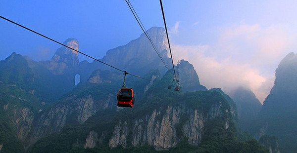 张家界 汽车去 汽车回  4天3晚 黄龙洞、森林公园·天门山（璀璨武陵Z版）