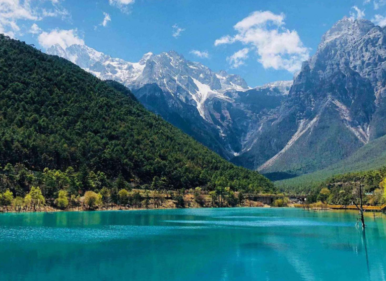 云南 飞机去 飞机回  6天5晚 爸妈乐-昆明大理丽江8日游