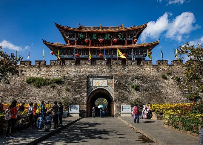 云南 飞机去 飞机回  6天5晚 秘境香格里拉  丽江大理香格里拉6天5晚