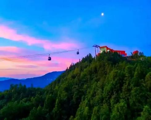 怀化 火车去 汽车回  2天1晚 （JT）福地怀化·清凉云端雪峰山+榆树湾+ 芷江受降纪念馆二日游