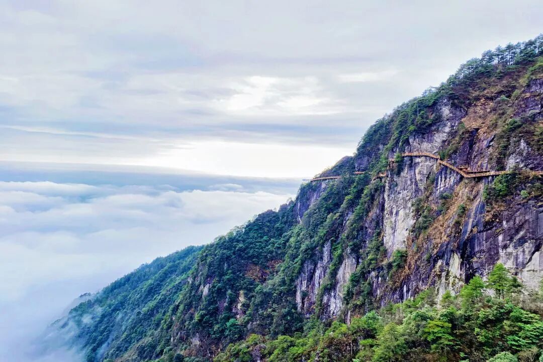 江西 汽车去 汽车回  2天1晚 10月29日明月山景区+南惹古村+维景温泉汽车二日游