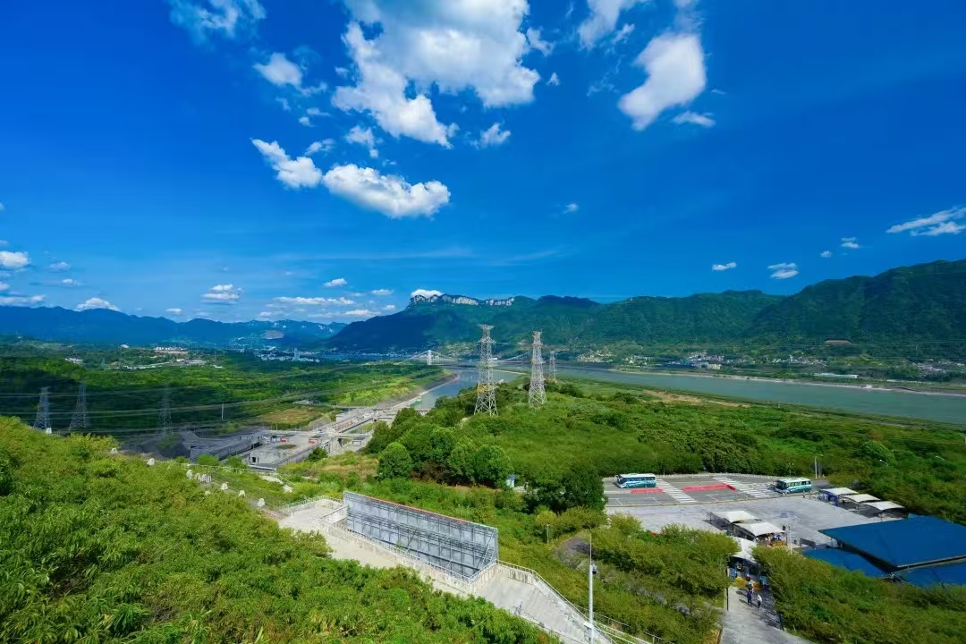 湖北 汽车去 汽车回  3天2晚 【三峡慢时光】三峡大坝、木鱼岛、移民博物馆、镇江阁、交运过闸船汽车三日游
