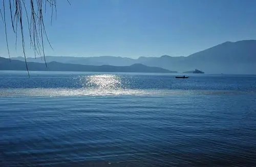 泸沽湖2.jpg